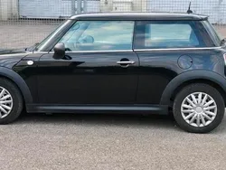Schwarz Gebraucht 2009 Mini ONE Kleinwagen | 2.600 € (Fairer Preis)