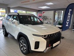 Grand white Neu 2025 Ssangyong (KGM) Torres SUV | 29.800 €