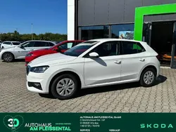 Weiß Gebraucht 2024 Skoda Fabia Selection Limousine | 17.980 € (Fairer Preis)