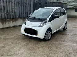 Weiß Gebraucht 2020 Citroën C-zero Kleinwagen | 5.800 € (Fairer Preis)