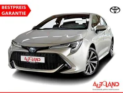 Silber Gebraucht 2022 Toyota Corolla Limousine | 21.990 € (Fairer Preis)
