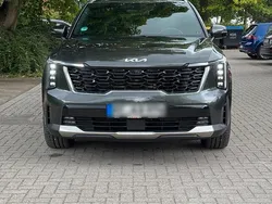 Grau Gebraucht 2024 Kia Sorento Platinum SUV | 48.250 € (Fairer Preis)