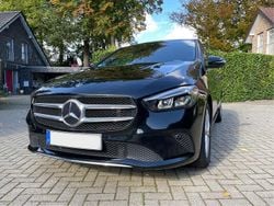 Schwarz Gebraucht 2020 Mercedes B220 Van / Kleinbus | 26.990 € (Guter Preis)
