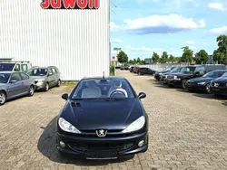 Schwarz Gebraucht 2005 Peugeot 206 CC Platinum Cabrio | 1.850 € (Fairer Preis)