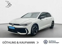 Pure white Gebraucht 2024 VW Golf VIII R-line Limousine | 30.430 € (Fairer Preis)