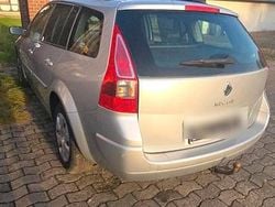 Grau Gebraucht 2008 Renault Mégane GrandTour Kombi | 2.500 €