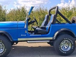 Blau Gebraucht 1985 Jeep CJ SUV | 23.900 €