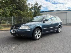 Blau Gebraucht 2004 VW Passat Kombi | 1.350 € (Superpreis)