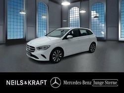 Weiß Gebraucht 2021 Mercedes E250 Style Kombi | 21.969 € (Superpreis)