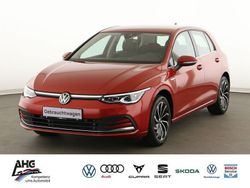 Rot Gebraucht 2021 VW Golf VIII Style Limousine | 20.604 € (Guter Preis)