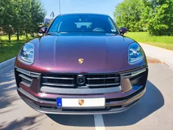 Rot Gebraucht 2023 Porsche Macan SUV | 55.000 €