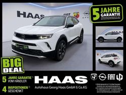 Jade weiss/arktis weiss (metallic) Gebraucht 2022 Opel Mokka-e Elegance SUV | 16.480 € (Fairer Preis)