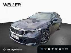 Carbonschwarz (schwarz) Gebraucht 2024 BMW 520 M Sport Kombi | 50.750 € (Superpreis)