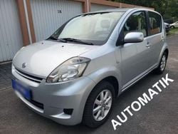 Silber Gebraucht 2008 Daihatsu Sirion Kleinwagen | 4.100 € (Etwas zu teuer)