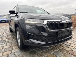 Schwarz metallic schwarz metallic Neu 2025 Skoda Karoq Selection SUV | 31.608 € (Guter Preis)