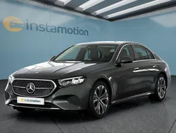 Grau Gebraucht 2024 Mercedes E200 Limousine | 47.499 € (Fairer Preis)