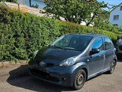 Schwarz Gebraucht 2006 Toyota Aygo Kleinwagen | 1.300 € (Fairer Preis)