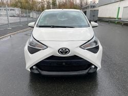 Weiß Gebraucht 2019 Toyota Aygo X-play Kleinwagen | 8.500 € (Fairer Preis)