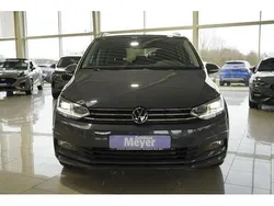 Delfingrau metallic Neu 2024 VW Touran Van / Kleinbus | 35.909 €