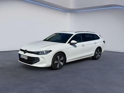 Pure white Gebraucht 2025 VW Passat Business Kombi | 37.595 € (Superpreis)