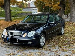 Blau Gebraucht 2003 Mercedes E240 Elegance Limousine | 2.999 € (Superpreis)
