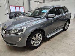 Grau Gebraucht 2016 Volvo XC60 Momentum SUV | 15.799 € (Fairer Preis)
