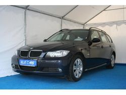 Blau metallic Gebraucht 2007 BMW 318 Sport Line Kombi | 15.990 €