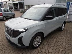 Grau Gebraucht 2024 Ford Tourneo Courier Titanium Van / Kleinbus | 22.950 € (Fairer Preis)