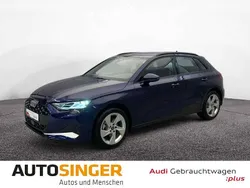 Navarrablau metallic Gebraucht 2024 Audi A3 Sportback Advanced Plus Limousine | 32.440 € (Guter Preis)