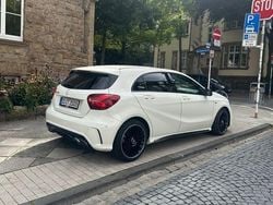Weiß Gebraucht 2018 Mercedes A180 AMG Limousine | 21.000 € (Guter Preis)
