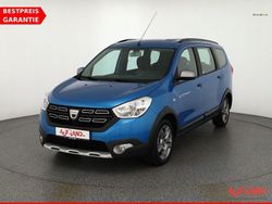 Blau Gebraucht 2018 Dacia Lodgy Stepway Van / Kleinbus | 15.990 €