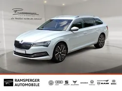 Moonweiß perleffekt met. Gebraucht 2023 Skoda Superb Style Kombi | 34.990 € (Fairer Preis)
