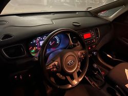 Grau Gebraucht 2013 Kia Carens Edition 7 Van / Kleinbus | 4.999 € (Superpreis)