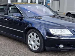 Luna blau perleffekt Gebraucht 2005 VW Phaeton Limousine | 8.550 € (Teuer)