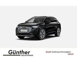 Mythosschwarz metallic Gebraucht 2025 Audi Q4 e-tron Ambiente SUV | 47.464 € (Superpreis)