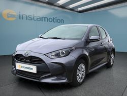 Grau Gebraucht 2023 Toyota Yaris Hybrid Kleinwagen | 18.899 € (Etwas zu teuer)