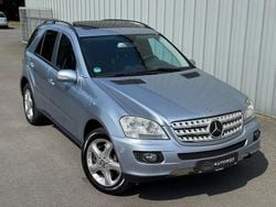 Lasuritblau Gebraucht 2007 Mercedes ML500 SUV | 12.999 € (Fairer Preis)