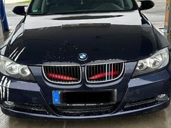 Blau Gebraucht 2007 BMW 318 Limousine | 4.000 € (Guter Preis)