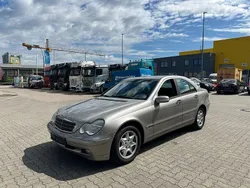 Silber Gebraucht 2004 Mercedes C180 Limousine | 3.990 € (Fairer Preis)