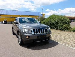 Grau Gebraucht 2011 Jeep Grand Cherokee Overland SUV | 7.990 € (Superpreis)