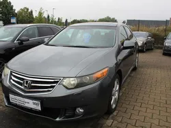 Grau Gebraucht 2010 Honda Accord Executive Limousine | 11.950 € (Fairer Preis)