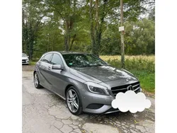 Grau Gebraucht 2015 Mercedes A200 Limousine | 14.900 € (Etwas zu teuer)