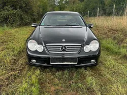 Schwarz Gebraucht 2003 Mercedes 200 Coupé | 3.850 €