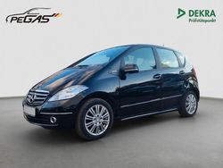 Kosmosschwarz metalliclack (metallic) Gebraucht 2011 Mercedes A160 Limousine | 7.300 € (Fairer Preis)