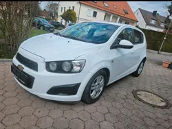 Weiß Gebraucht 2012 Chevrolet Aveo Kleinwagen | 4.100 €