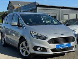 Silber Gebraucht 2016 Ford S-MAX Titanium Van / Kleinbus | 16.799 € (Etwas zu teuer)