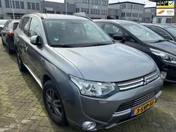 Grau Gebraucht 2013 Mitsubishi Outlander P-HEV Instyle SUV | 8.500 €