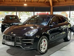 Tiefschwarzmetallic Gebraucht 2015 Porsche Macan Turbo SUV | 30.900 € (Superpreis)