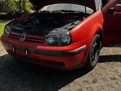 Orange Gebraucht 1998 VW Golf IV Kleinwagen | 1.500 € (Fairer Preis)