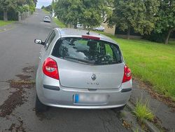 Silber Gebraucht 2008 Renault Clio II Kleinwagen | 1.450 €